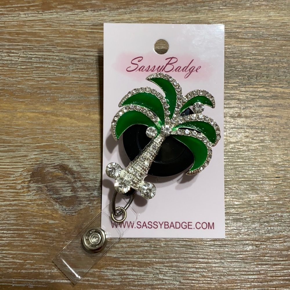 Palm tree badge pull